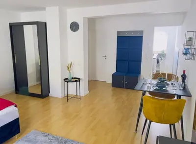 Grundriss der Unterkunft M&D Apartments nähe Volkspark mit Balkon - Netflix - Küche