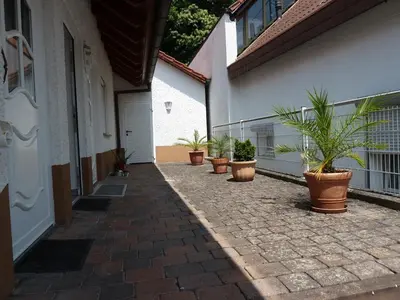 Das Gebäude in dem sich die Ferienwohnung befindet