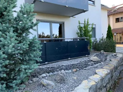 Das Gebäude in dem sich die Ferienwohnung befindet