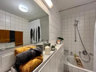 Ein Badezimmer in der Unterkunft 2-Zimmer Kaiser-CITY-Apartment mit Balkon und Smart-TV in der Kaiserstraße in Karlsruhe beim Europaplatz