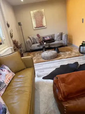 Ein Sitzbereich in der Unterkunft Nibelungen 4 Zimmer Apartment