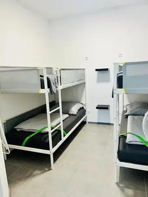 Ein Bett oder Betten in einem Zimmer der Unterkunft Neuwertiges Apartment mit schnellem WLAN, Netflix, Glasfaser, Kostenlose Privatparkplatz auch für Transporter geeignet R20