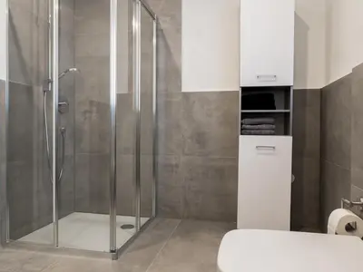 Ein Badezimmer in der Unterkunft Wohnung Forst