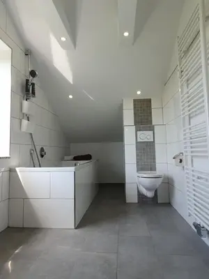 Ein Badezimmer in der Unterkunft ruhige und moderne 2-Zi. Wohnung