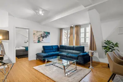Ein Sitzbereich in der Unterkunft Traumhaft gelegene Altbau-Wohnung im Herzen von Weinheim - Parking