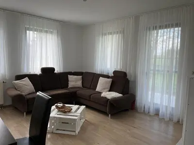Ein Sitzbereich in der Unterkunft Weingut Sparrmühle Clarissa und Werner Manz GbR