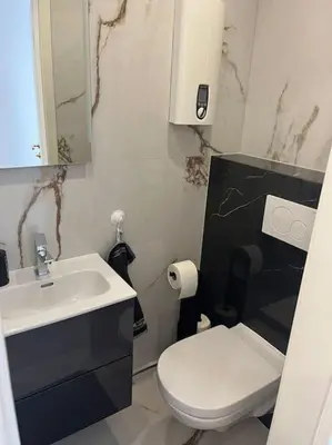 Ein Badezimmer in der Unterkunft Charmante Ferienwohnung mit Klimaanlage !