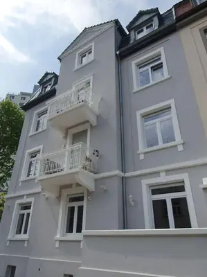 Das Gebäude in dem sich die Ferienwohnung befindet