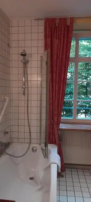 Ein Badezimmer in der Unterkunft Altstadtapartment Rochusstraße