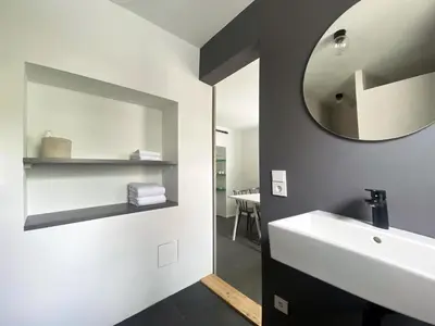 Ein Badezimmer in der Unterkunft ZUM SCHOCKELGAUL Ein Pfalzjuwel in Forst ! Weinberge und Pfälzer Wald vor der Haustür ! Etliche Restaurants und Weingüter 1-5 min