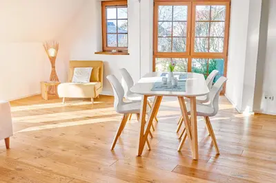 Ein Sitzbereich in der Unterkunft Lichtdurchflutetes Traum-Loft mit Panoramablick