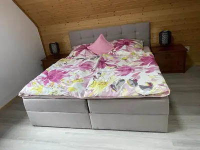Ein Bett oder Betten in einem Zimmer der Unterkunft Schicke Ferien- und Monteurswohnung 53 qm Philippsburg