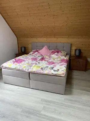 Ein Bett oder Betten in einem Zimmer der Unterkunft Schicke Ferien- und Monteurswohnung 53 qm Philippsburg