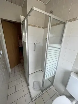 Ein Badezimmer in der Unterkunft Schicke Ferienwohnung Philippsburg