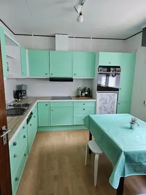 Küche/Küchenzeile in der Unterkunft Große Ferienwohnung am Waldrand