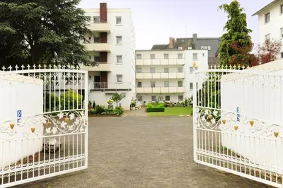 Das Gebäude in dem sich das Hotel befindet