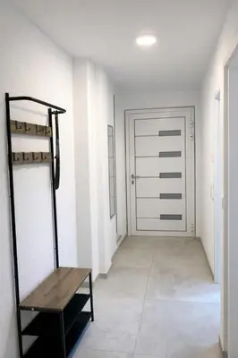 Grundriss der Unterkunft STN Business Suite - Ferienwohnung mit Parkplatz & Balkon, Terrasse & Fußbodenheizung, Netflix Premium, Zentral zu Audi & Schwarz Gruppe