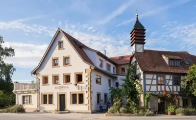 Das Gebäude in dem sich die Ferienwohnung befindet