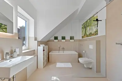 Ein Badezimmer in der Unterkunft Golden Home with Barbecue, Yoga, Football Table