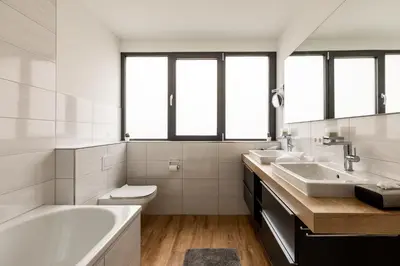 Ein Badezimmer in der Unterkunft NECKARWESTHEIMER Appartement