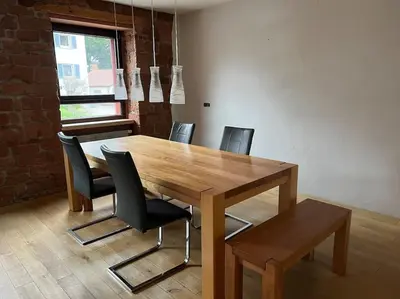 Ein Sitzbereich in der Unterkunft Schöne Wohnung mit Gartennutzung