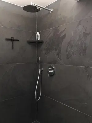 Ein Badezimmer in der Unterkunft Modernes und helles Apartment im Loft Stil