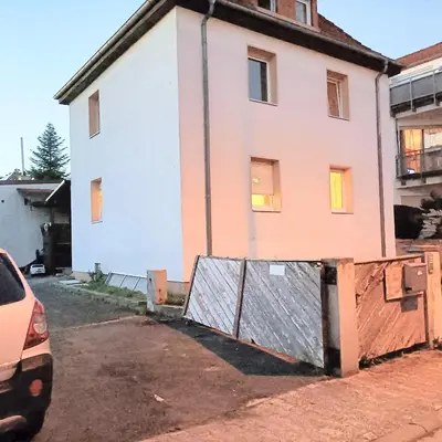 Das Gebäude in dem sich die Ferienwohnung befindet