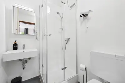 Ein Badezimmer in der Unterkunft KStay Apartments - Kaiserberg - Kitchen - WIFI - Parking