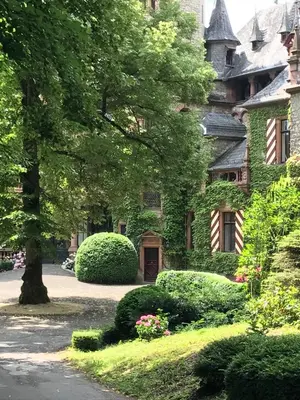 Ein Garten an der Unterkunft Schloss Langenzell, Grafensuite