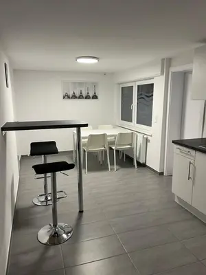 Küche/Küchenzeile in der Unterkunft Home-for-you-Ferienwohnung Monteurwohnung