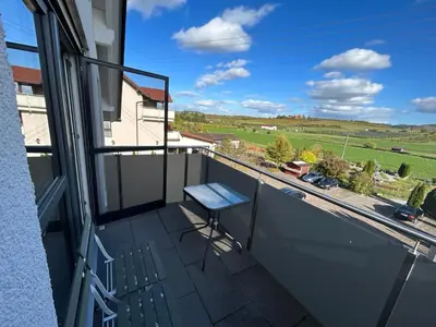 Ein Balkon oder eine Terrasse in der Unterkunft 3 Zimmer Neubauwohnung in der schwäbischen Toskana