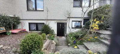 Ein Garten an der Unterkunft Ferien- und Business Wohnung