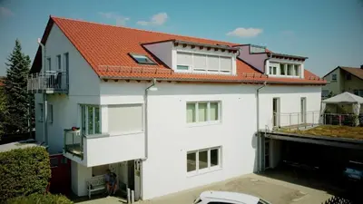 Das Gebäude in dem sich die Ferienwohnung befindet