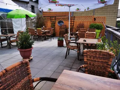 Ein Restaurant oder anderes Speiselokal in der Unterkunft Landhotel Engel