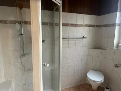Ein Badezimmer in der Unterkunft Monteurwohnung Niefern