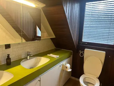 Ein Badezimmer in der Unterkunft Monteurwohnung Niefern