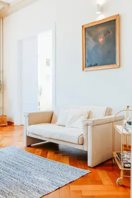 Ein Sitzbereich in der Unterkunft namastay! Exklusiver Altbau in Bestlage - 3BR