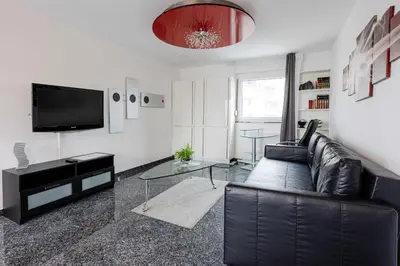 TV/Unterhaltungsangebot in der Unterkunft Wohnung mit Dachterrasse