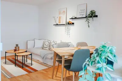 Ein Sitzbereich in der Unterkunft namastay! Stilvoll Wohnen im Herzen von Mannheim
