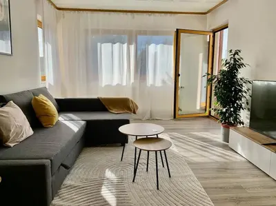 Ein Sitzbereich in der Unterkunft Komfortables zimmer mit wlan/HBF