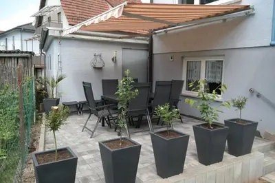 Ein Garten an der Unterkunft Ferienwohnung Schubert owwe