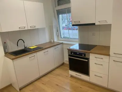 Küche/Küchenzeile in der Unterkunft Timeless: 4 Zimmer Apartment Ludwigsburg