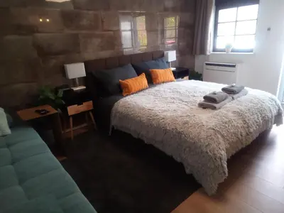 Ein Bett oder Betten in einem Zimmer der Unterkunft Forest Hill Travel &Work Nettes Apartment mit privatem Eingang Birkenau Mannheim Weinheim Heidelberg