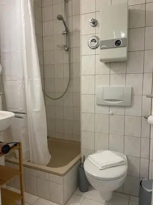 Ein Badezimmer in der Unterkunft Appartio: Studio-Appartement am Stadtrand