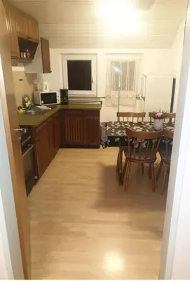 Küche/Küchenzeile in der Unterkunft APARTMENT / WOHNUNG IN HAIBACH