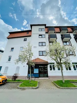Das Gebäude in dem sich die Ferienwohnung befindet