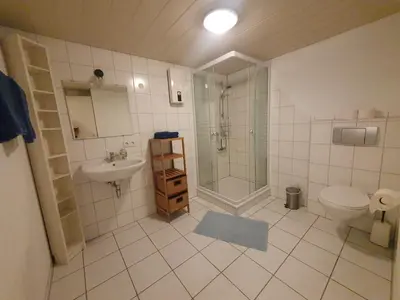 Ein Badezimmer in der Unterkunft Ferienwohnung Tammer Allee