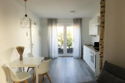 Ein Sitzbereich in der Unterkunft HUGOS Studio Apartment