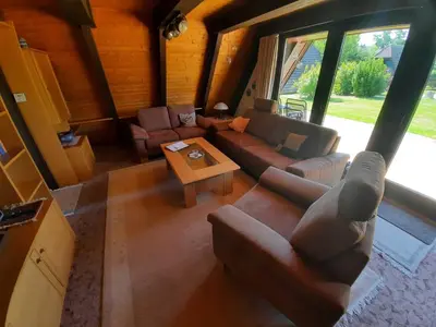 Ein Sitzbereich in der Unterkunft Ferienhaus Winnetou Sonnenkreisel 145