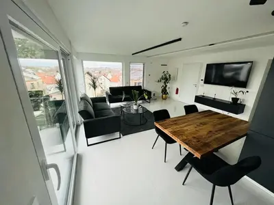 TV/Unterhaltungsangebot in der Unterkunft Moderne Wohnung nahe Museum